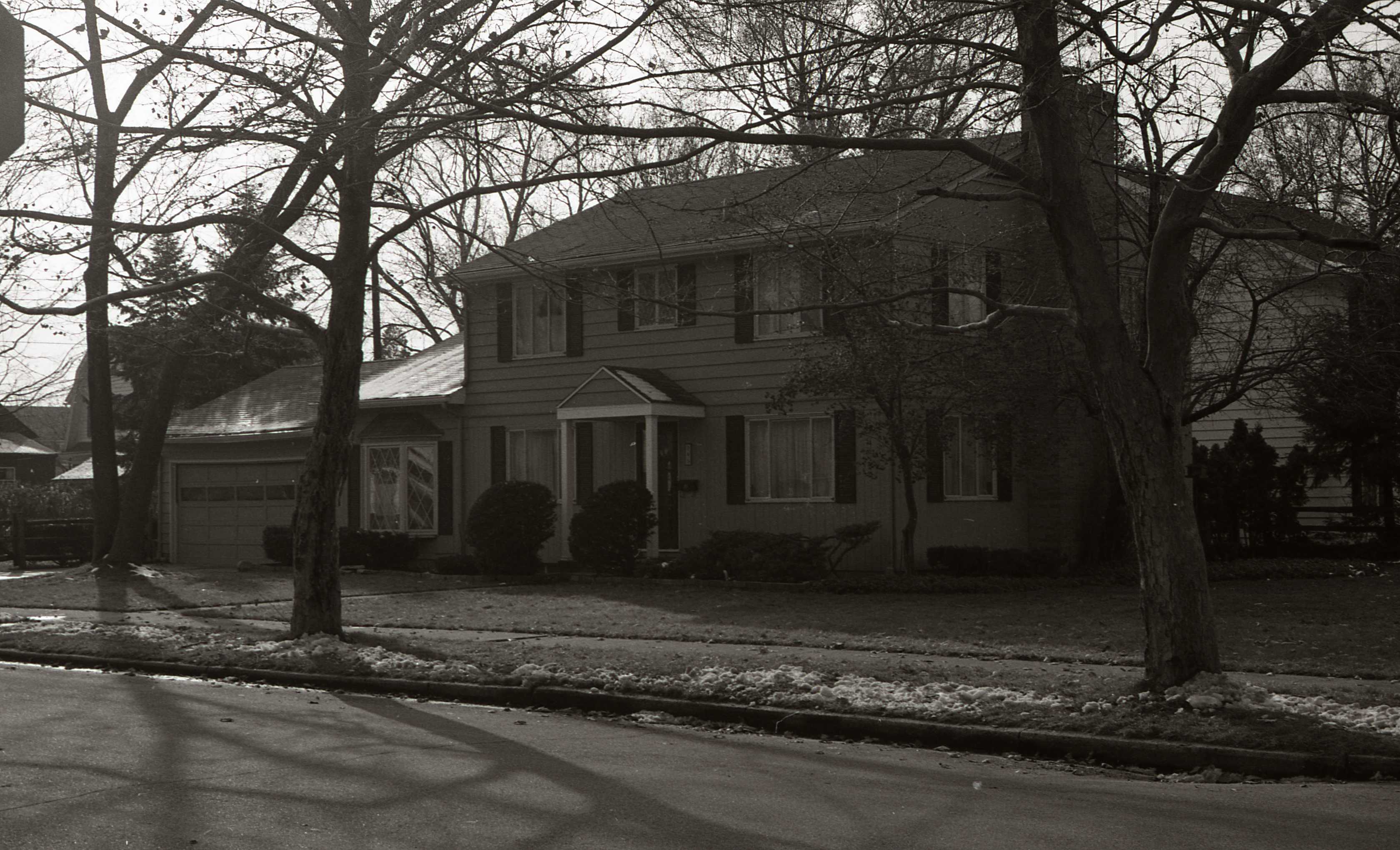 345 Sunnyside Street